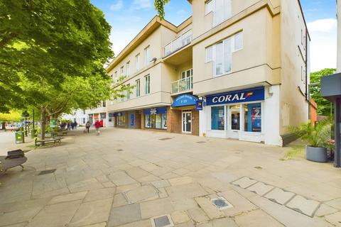 1 bedroom flat for sale, 16 Carfax, Horsham RH12