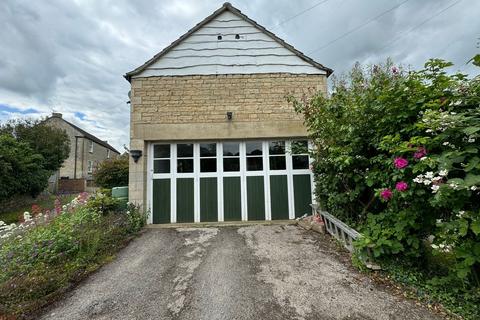 11 Crown Hill, Ropsley, Grantham, NG33 4BH