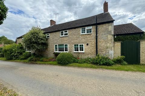 11 Crown Hill, Ropsley, Grantham, NG33 4BH