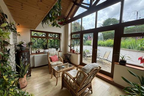11 Crown Hill, Ropsley, Grantham, NG33 4BH
