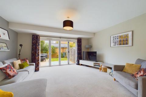 4 bedroom semi-detached house for sale, Braby Drive, Horsham RH12