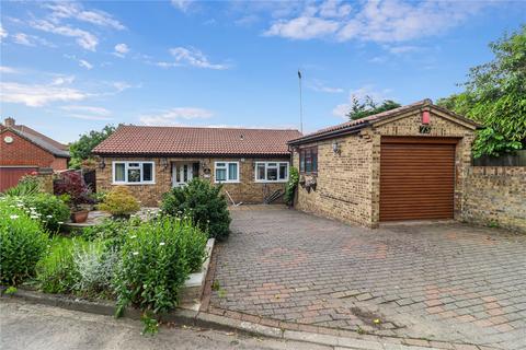 2 bedroom bungalow for sale, Sheepcot Drive, Watford, WD25