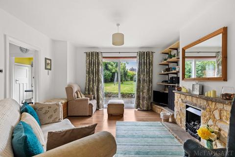 8 Jeddere Cottages, Dormansland, Lingfield, RH7 6QN