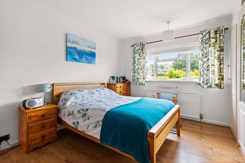 8 Jeddere Cottages, Dormansland, Lingfield, RH7 6QN