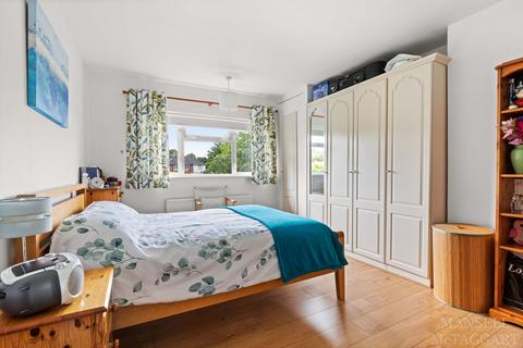 8 Jeddere Cottages, Dormansland, Lingfield, RH7 6QN
