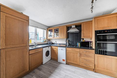 34 Darby Vale, Warfield, Bracknell, RG42 2PQ