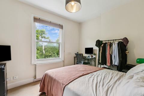 2 bedroom apartment for sale, Culverden Road, London, SW12