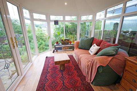 17 Gledstone View, Barnoldswick, BB18 5JY