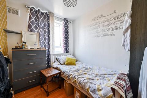 33 Trellis Square, London, E3 2DR
