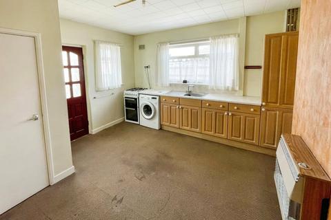 3 bedroom bungalow for sale, Manor Drive, Great Boughton, Chester, Cheshire, CH3