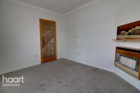 82 Holgate Road, Dagenham, RM10 8NB