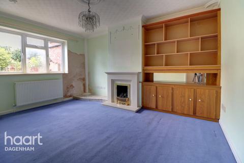 82 Holgate Road, Dagenham, RM10 8NB