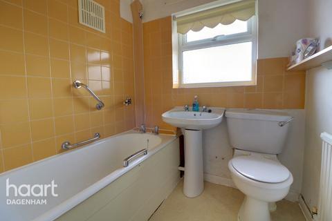 82 Holgate Road, Dagenham, RM10 8NB