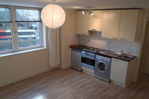 Studio to rent, Skyline Plaza, Basingstoke RG21