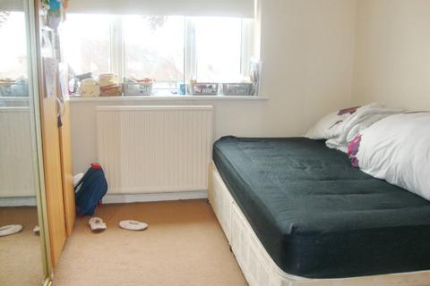 2 bedroom maisonette to rent, Greenford Road, Greenford UB6