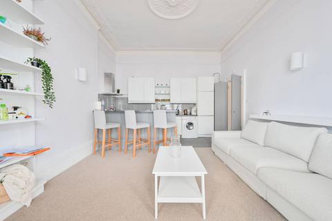 2 bedroom flat for sale, Sinclair Gardens, Shepherd's Bush, London, W14