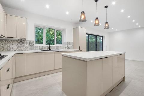 28 Sutherland Avenue, Leeds, LS8 1BZ