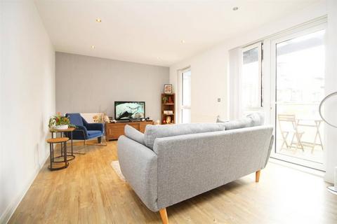 2 bedroom flat to rent, Brannigan Way, Edgware, HA8