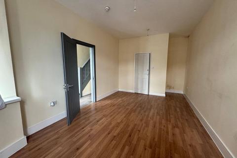1 bedroom terraced house to rent, IG4 5AS
