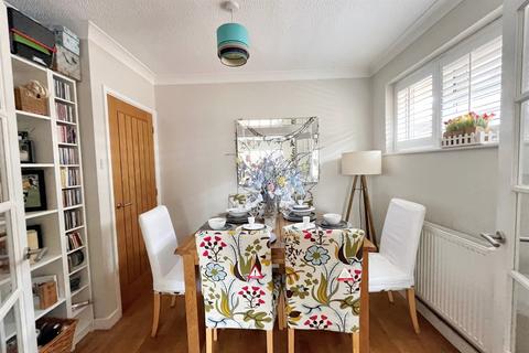 6 Merton Close, Fordingbridge, SP6 1HB