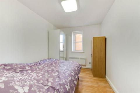 2 bedroom flat to rent, Wheatsheaf Close, E14