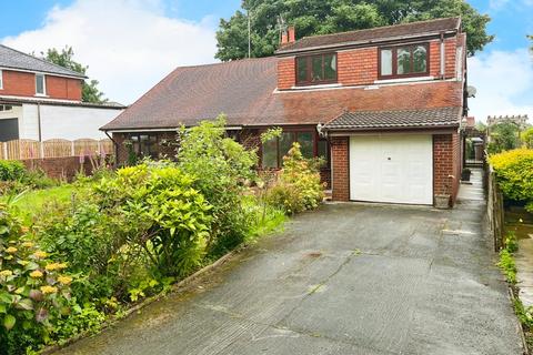 3 bedroom bungalow for sale, Rochdale, Greater Manchester OL12