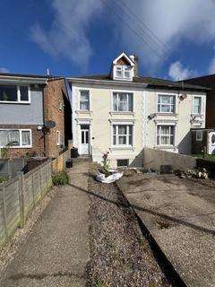 1 bedroom flat to rent, Old London Road, Hastings