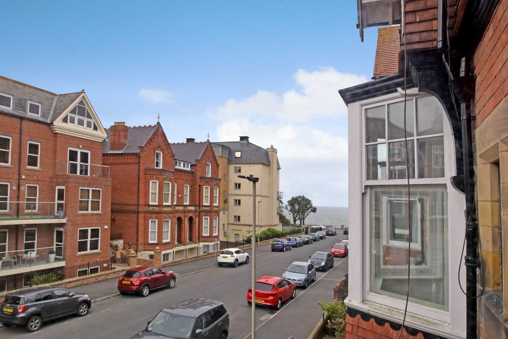 Avenue Victoria, Scarborough, North... 2 bed apartment for sale £110,000
