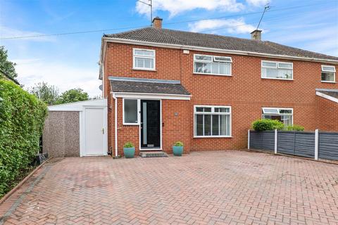 3 bedroom semi-detached house for sale, 31 Liverpool Road, Worcester.  WR5 1QW