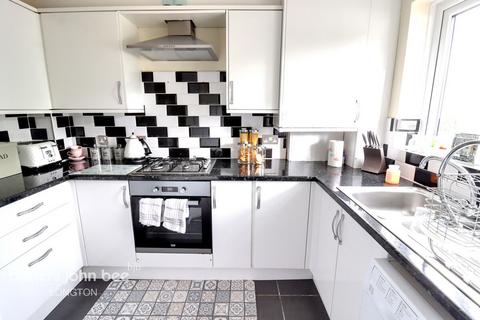 3 bedroom semi-detached house for sale, Highland Drive, Stoke-On-Trent