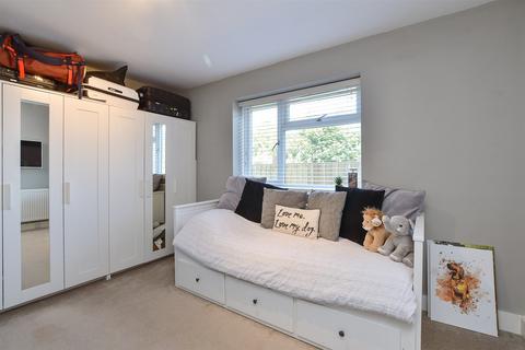 2 bedroom ground floor flat for sale, Carden Hill, Hollingbury, Brighton, East Sussex