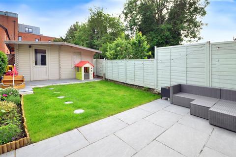 3 Copse Close, East Grinstead, RH19 3EF
