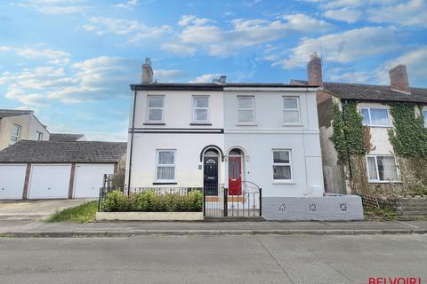 4 Alstone Croft, Cheltenham, GL51 8HA