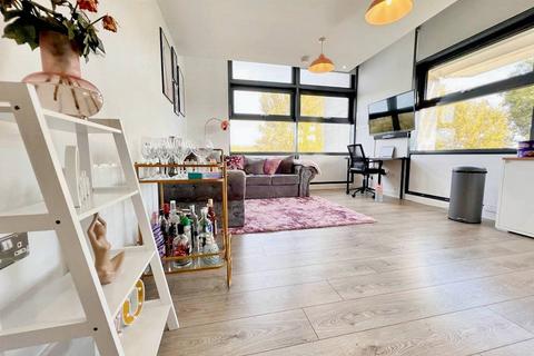 2 bedroom apartment for sale, Edinburgh Gate, Harlow CM20