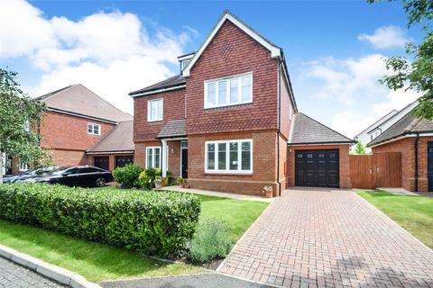 22 Cuckoo Crescent, Blackwater, Camberley, GU17 0SB