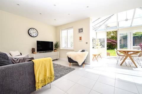 22 Cuckoo Crescent, Blackwater, Camberley, GU17 0SB