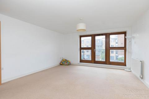 1 bedroom flat for sale, Commonwealth Drive, Crawley RH10