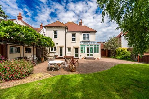 5 bedroom detached house for sale, Cissbury Road, Broadwater, Worthing, West Sussex, BN14