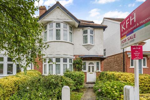 4 bedroom semi-detached house for sale, Elm Walk, Raynes Park