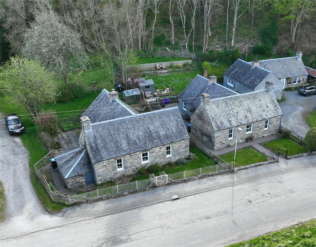 Wayside Cottage, Kindallachan... 3 bed bungalow for sale £130,000