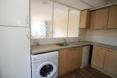 1 bedroom flat to rent, Ferndale Road, Leytonstone, London, E11 3DW