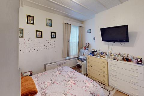 3 bedroom flat for sale, NW10 4QG