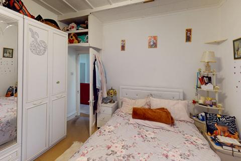 3 bedroom flat for sale, NW10 4QG