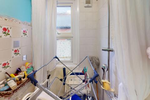3 bedroom flat for sale, NW10 4QG