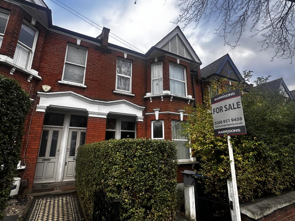 3 Bedroom flat Furness Road NW10