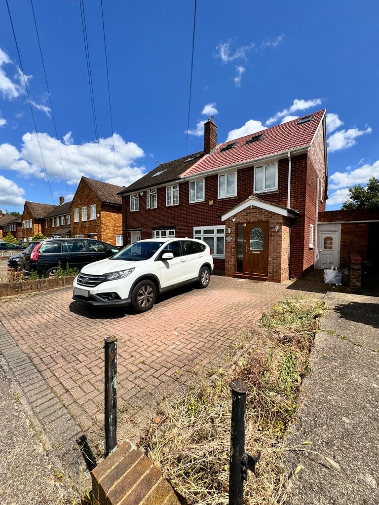 Four  bedroom house to rent