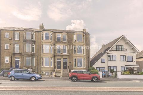 2 bedroom flat for sale, Marine Road East, Morecambe LA4