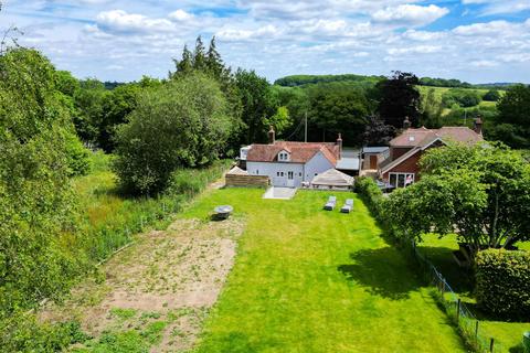 2 bedroom detached house for sale, On Approx. 1/3 Of An Acre In Hurst Green