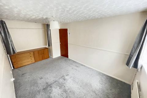 2 bedroom detached bungalow to rent, Wilson Road, Ipswich IP8