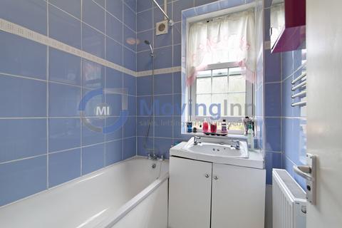 4 bedroom flat share to rent, Leigham Avenue, Streatham Hill, SW16
